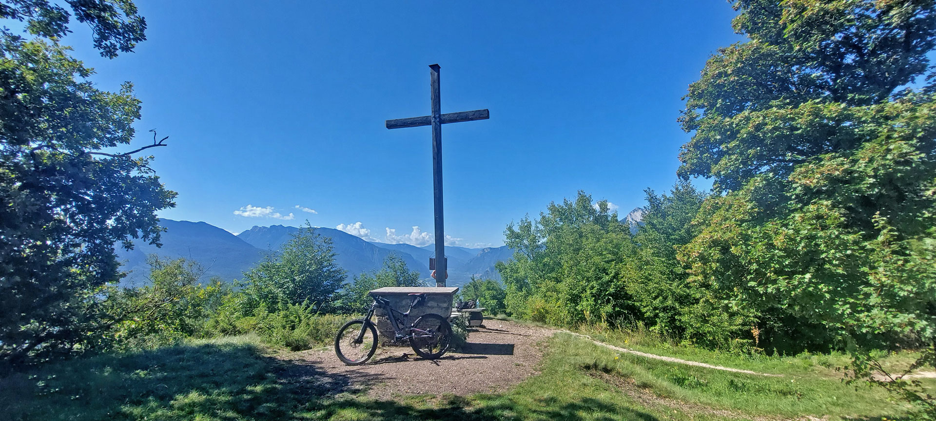 Cima-Calisio-e-la-Croce